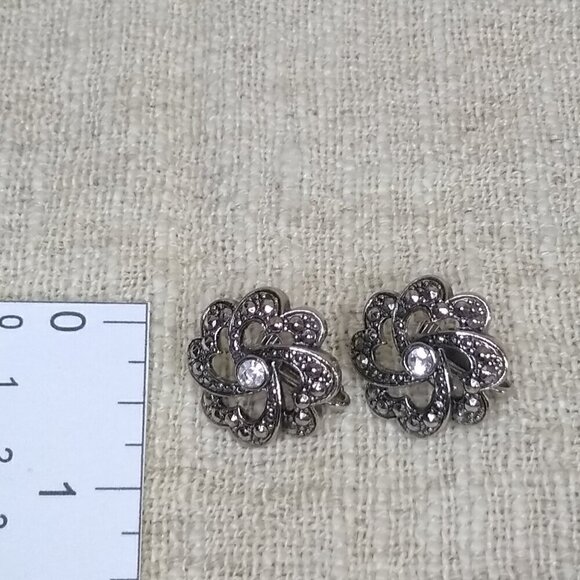 Vintage Silver Flower and Crystal Clip Earrings - Picture 3 of 4